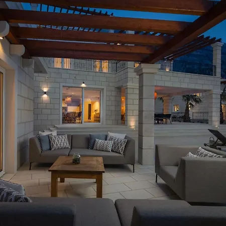 Vila Luxury Salvina *