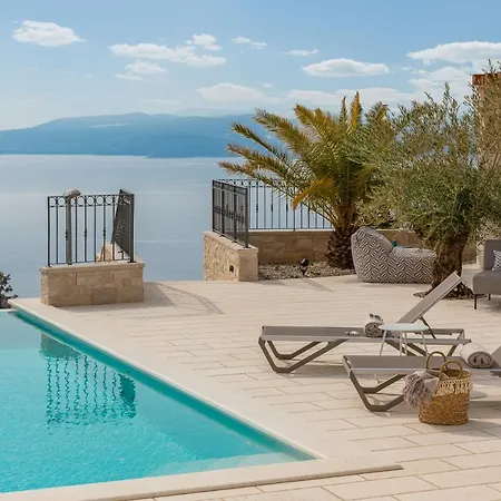 Luxury Salvina Villa