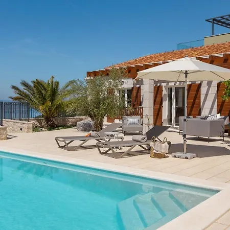 Vila Luxury Salvina *