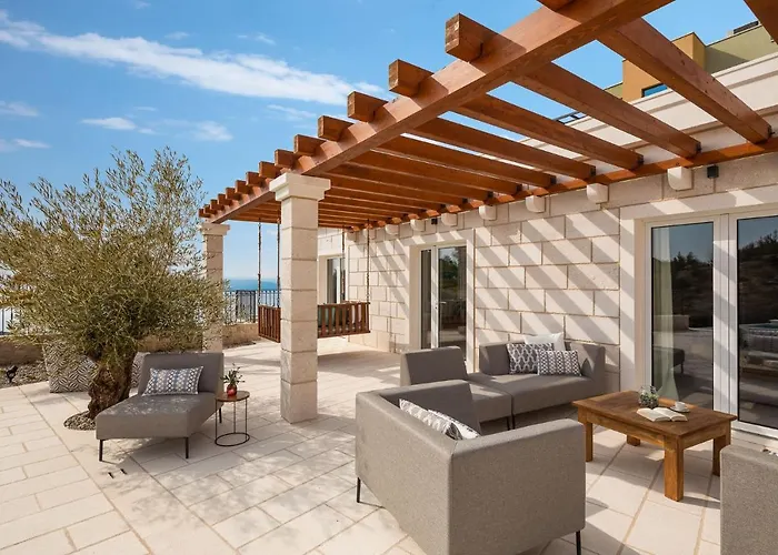 Luxury Salvina * מאקרסקה