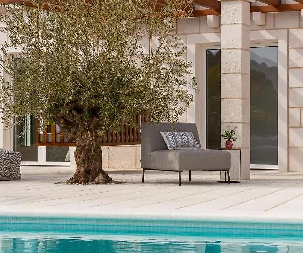 וילה Luxury Salvina מאקרסקה