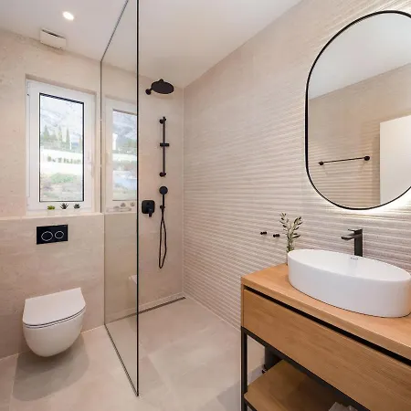 Luxury Salvina Villa *