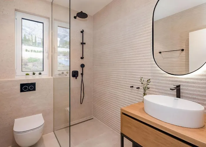 Luxury Salvina Villa *