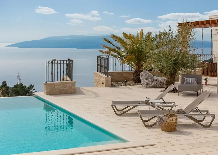 Luxury Salvina Villa