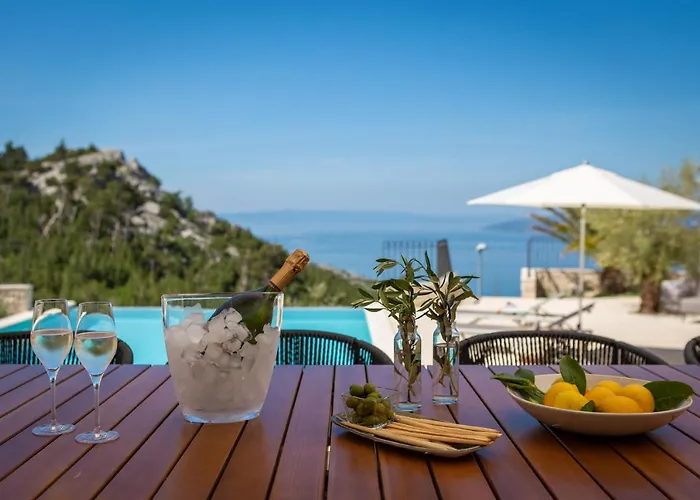 Luxury Salvina Villa *